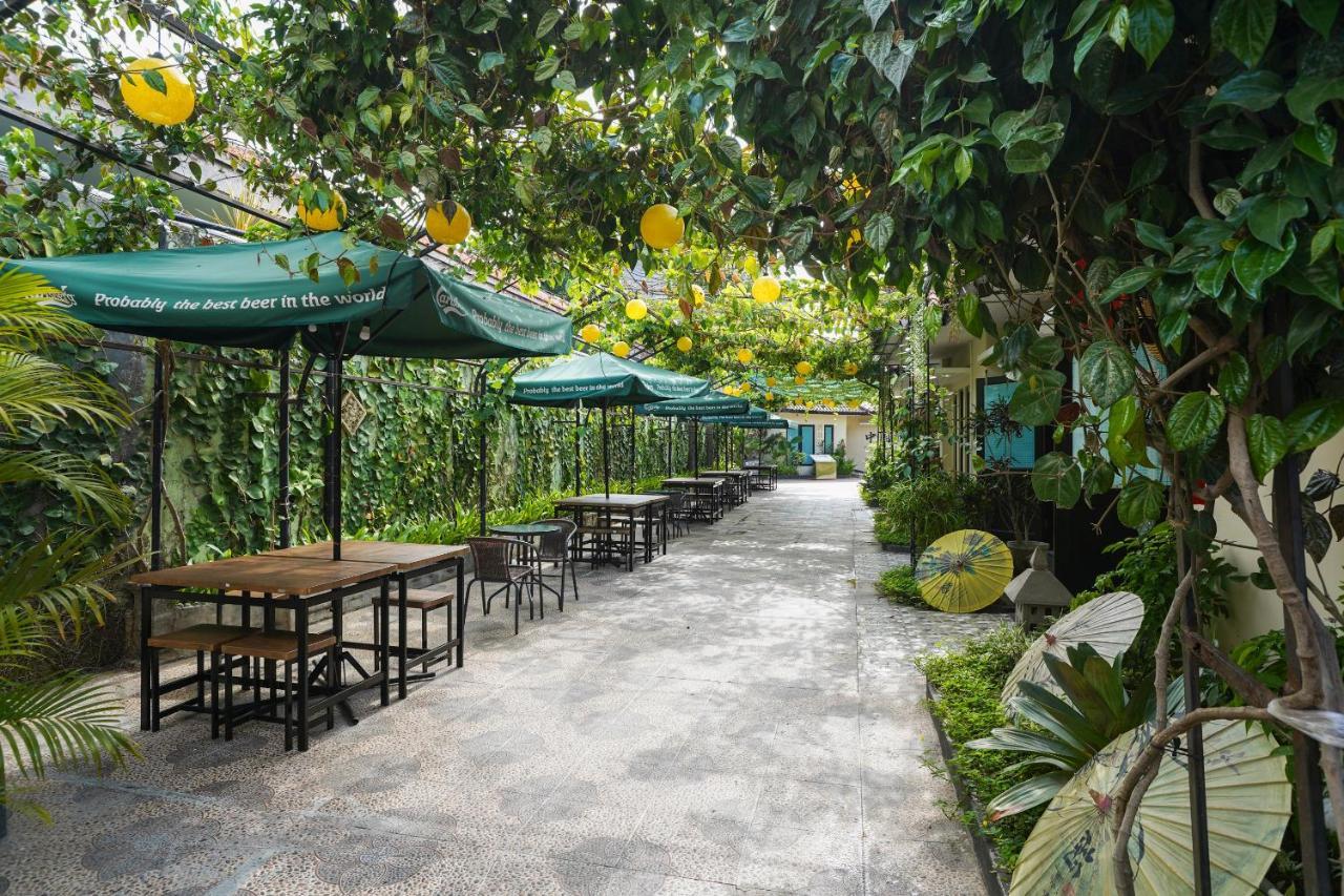 Oyo 1992 China Town Hotel Bali Kuta Lombok Exterior foto
